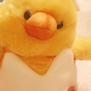 Scentsy Eggmund the chick buddy